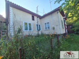 casa-de-vanzare-in-trampoiele-zlatna-10