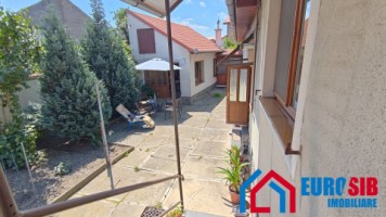casa-singur-in-curte-in-sibiu-zona-piata-cibin-11