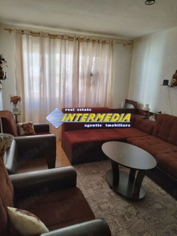 apartament-3-camere-in-cetate-closca-etaj-2-finisat-complet-2