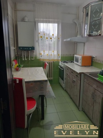vanzare-apartament-2-camere-decomandat-zona-primaverii-scoala-nr-12-6
