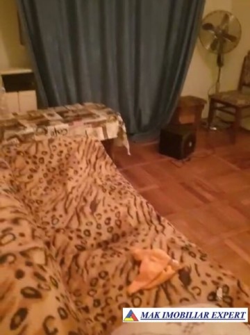 vinzare-apartament-2-camere-confort-2-et-p4-visoi-campulung-muscel-arges