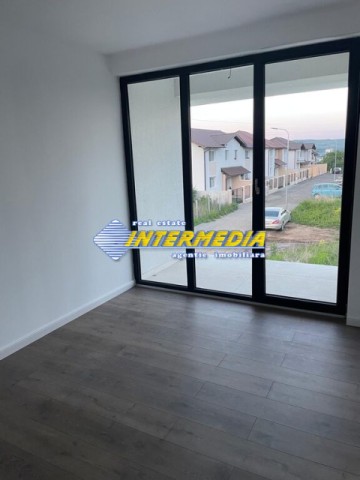 vanzare-duplex-pe-cu-326-mp-teren-finisat-la-cheie-alba-iulia-zona-cetate-dealul-furcilor-1