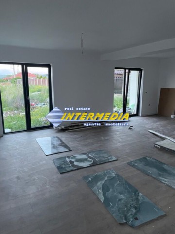 vanzare-duplex-pe-cu-326-mp-teren-finisat-la-cheie-alba-iulia-zona-cetate-dealul-furcilor-9