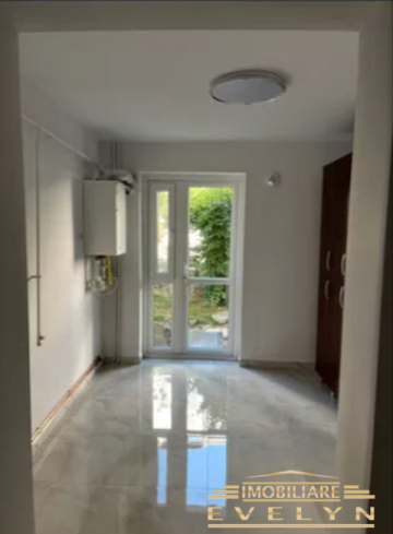 spatiu-comercial-de-inchiriat-zona-primaverii-stradal-1