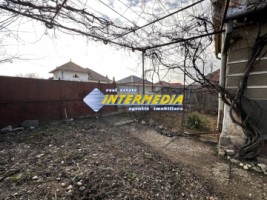 1242-mp-teren-intravilan-imprejmuit-la-asfalt-cu-toate-utilitatile-si-bransamente-si-constructie-cu-anexa-veche-6