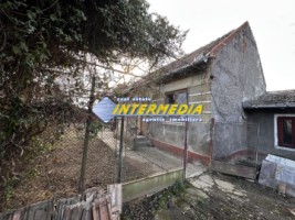 1242-mp-teren-intravilan-imprejmuit-la-asfalt-cu-toate-utilitatile-si-bransamente-si-constructie-cu-anexa-veche-11