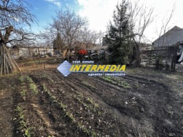1242-mp-teren-intravilan-imprejmuit-la-asfalt-cu-toate-utilitatile-si-bransamente-si-constructie-cu-anexa-veche-25