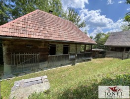 casa-de-vanzare-in-muntii-apuseni-cu-17596-mp-teren-2