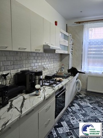 azuga-apartament-cu-trei-camere-parter-4