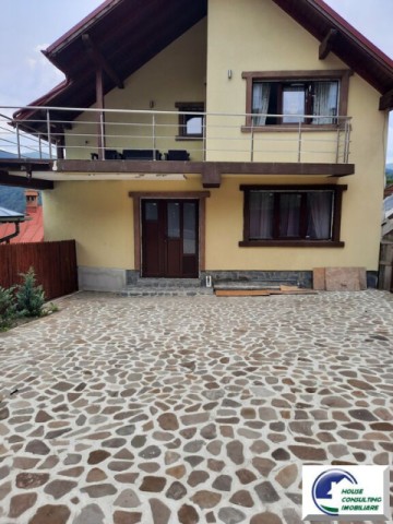 vila-de-vacanta-situata-in-busteni-16