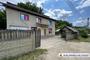 vand-spatiu-comercial-4-camere-teren-1135-mp-in-darmanesti-domnesti-arges