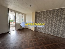 okazie-apartament-3-camere-decomandat-2-balcoane-etaj-2-cetate-liber-2