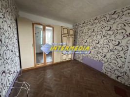 okazie-apartament-3-camere-decomandat-2-balcoane-etaj-2-cetate-liber-7