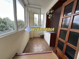 okazie-apartament-3-camere-decomandat-2-balcoane-etaj-2-cetate-liber-5