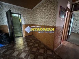 okazie-apartament-3-camere-decomandat-2-balcoane-etaj-2-cetate-liber-16