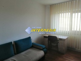 vanzare-apartement-3-camere-decomandate-2-bai-balcon-mobilat-si-utilat-complet-3