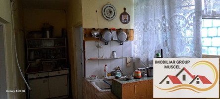 vila-demisolparter-si-etaj-compusa-din-6-camere-campulung-muscel-centru-pret-140000-euro-negociabil-13
