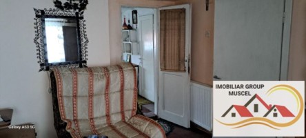 vila-demisolparter-si-etaj-compusa-din-6-camere-campulung-muscel-centru-pret-140000-euro-negociabil-25