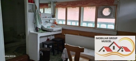 vila-demisolparter-si-etaj-compusa-din-6-camere-campulung-muscel-centru-pret-140000-euro-negociabil-26