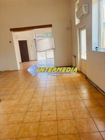 spatiu-de-depozitare-133-mp-de-inchiriat-in-alba-iulia-centru-2
