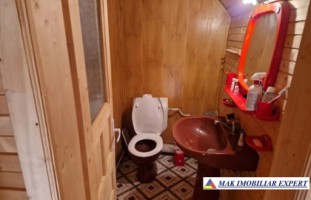 de-vanzare-cabana-de-lemn-la-munte-5-camere-teren-400-mp-in-ciocanu-dambovicioara-arges-13