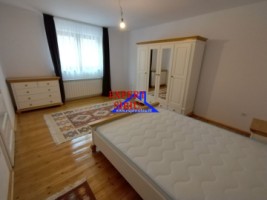 inchiriez-casa-2-camererecent-renovatacu-garajzona-lazaret-2