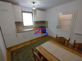 inchiriez-casa-2-camererecent-renovatacu-garajzona-lazaret-5