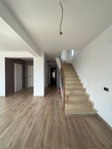 strejnicu-vila-pm-2022-sc-160mp-ter-500-mp-170000-euro-13