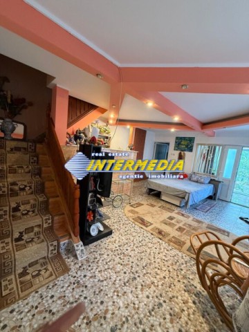 casa-vanzare-ighiu-cu-390-mp-teren-finisara-si-inprejmuit-si-utilitati-17