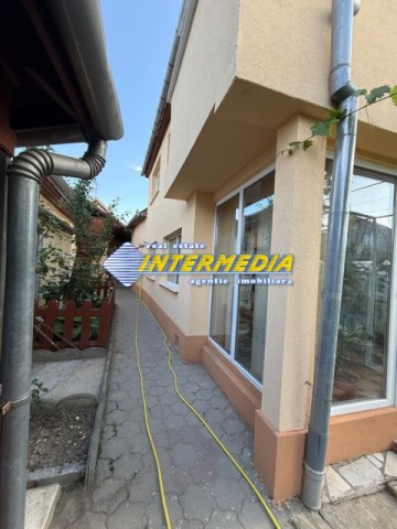 casa-vanzare-ighiu-cu-390-mp-teren-finisara-si-inprejmuit-si-utilitati-18