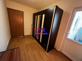 vand-apartament-4-camere-decomandat-et3renovatzona-vasile-aaron-9