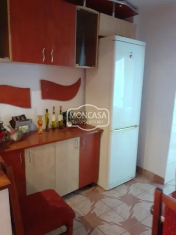 apartament-2-camere-zona-donici-etaj-3-mobilat-si-utilat-vizionare-online-4