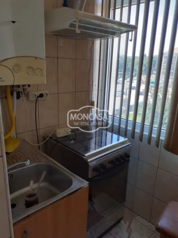 apartament-2-camere-zona-donici-etaj-3-mobilat-si-utilat-vizionare-online-5