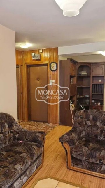 apartament-4-camere-transformat-in-3-etaj-1-zona-bulevard-2