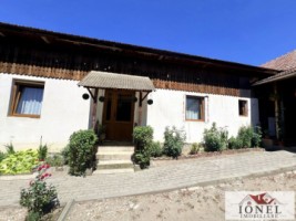 casa-de-vanzare-in-ampoita-1