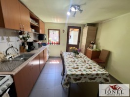 casa-de-vanzare-in-ampoita-8