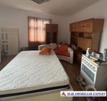 vand-casa-3-camere-teren-250-mp-in-centru-campulung-muscel-arges-9