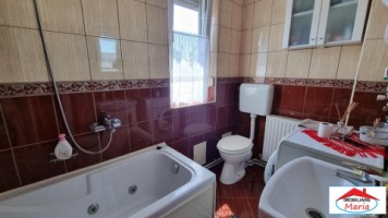 apartament-la-casa-cu-garaj-si-curte-proprie-etaj-1-7