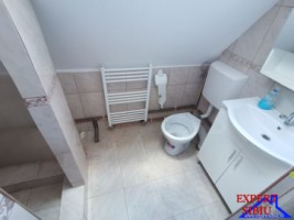 inchiriez-apartament-2-camere-la-casacu-curte-de-50-mpzona-lazaret-6