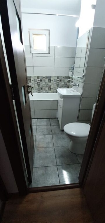 malu-rosu-3cam2bai-cf1a-dec-28-renovat-98000-euro-1