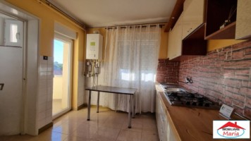 apartament-ultracentral-3-camere-cu-garaj-si-beci-2