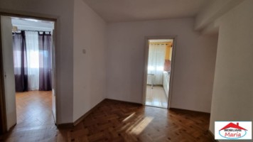 apartament-ultracentral-3-camere-cu-garaj-si-beci-9