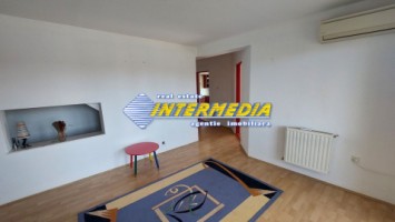 apartament-cu-3-camere-de-inchiriat-la-casa-zona-cetate
