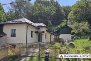 casa-3-camere-cu-teren-3270-mp-de-vanzare-in-valea-barbusii-campulung-muscel-arges