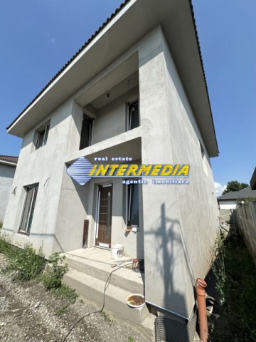 casa-noua-p1-finisata-la-cheie-cu-333-mp-teren-imprejmuita-si-toate-utilitatiile-5