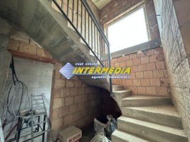 casa-noua-p1-finisata-la-cheie-cu-333-mp-teren-imprejmuita-si-toate-utilitatiile-7