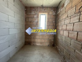 casa-noua-p1-finisata-la-cheie-cu-333-mp-teren-imprejmuita-si-toate-utilitatiile-25