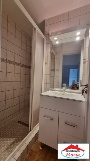 apartament-3-camere-cu-2-bai-micro-16-de-inchiriat-8