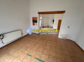 spatiu-de-depozitare-133-mp-de-inchiriat-in-alba-iulia-centru-3