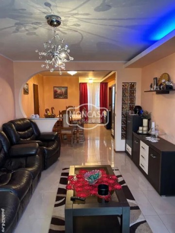 apartament-4-camere-zona-complex-bulevard-etaj-4-cu-sarpanta